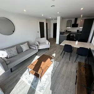 https://apt-luxury-central.yorkshirehotels.net